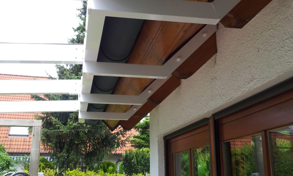 Terrassendach befestigen